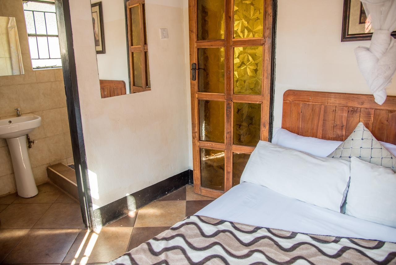 Okavango Lodge Livingstone Eksteriør billede